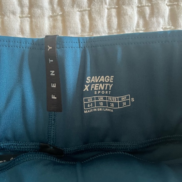 Savage fenty shorts size small - Picture 2 of 2